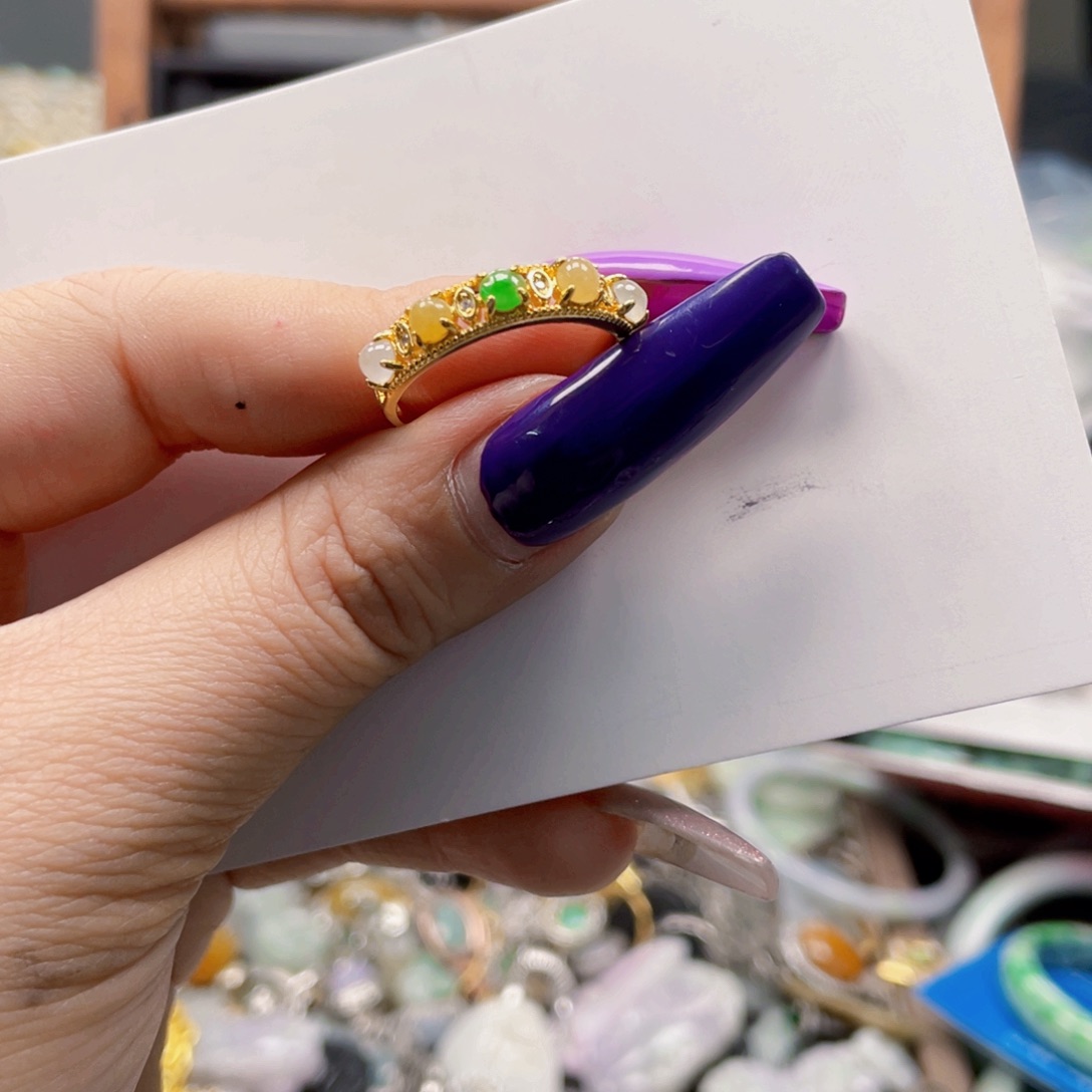 翡翠未镶嵌颈饰天然翡翠Ａ货