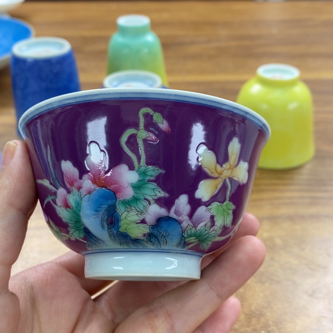 ?****人手工制作手绘陶瓷