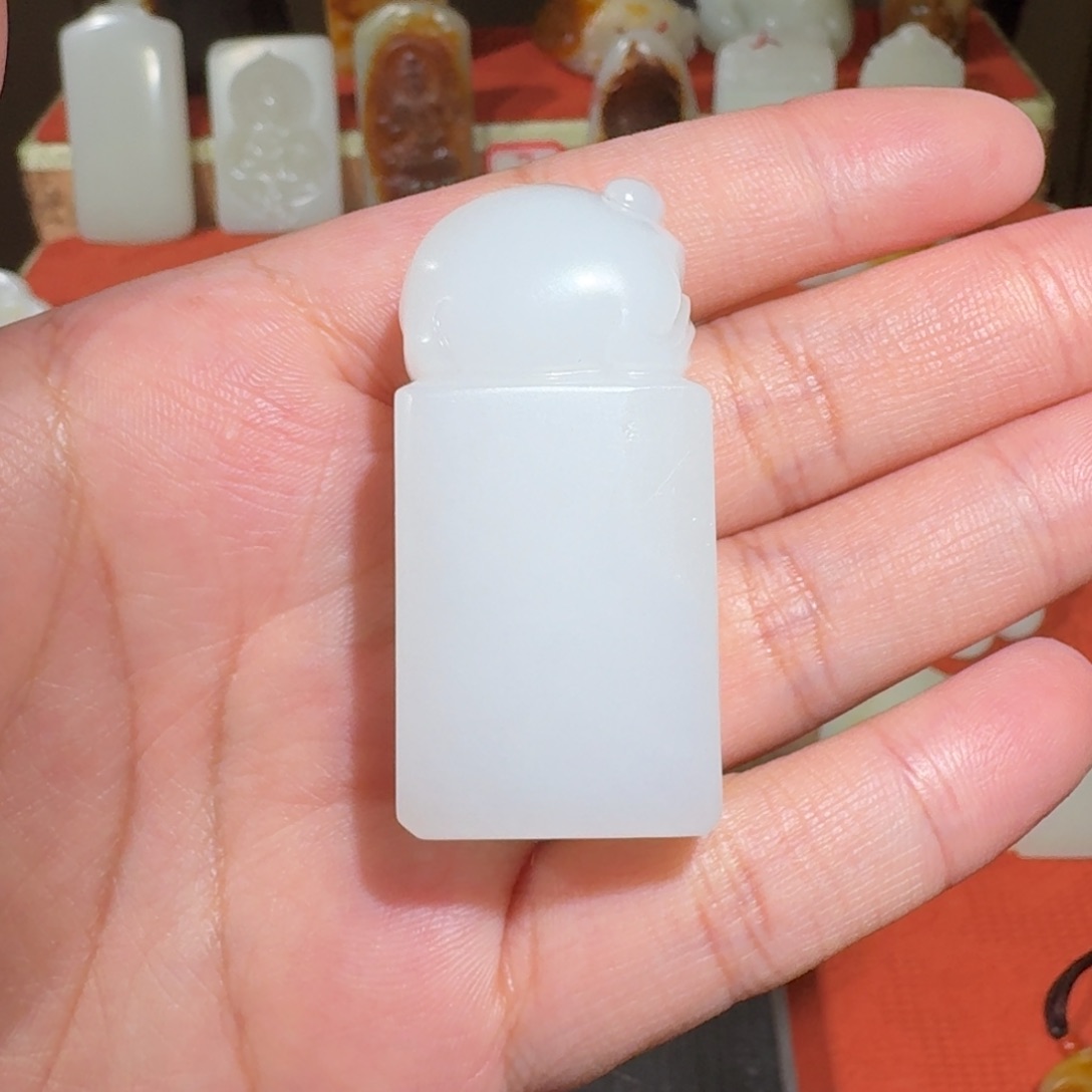 和田玉未镶嵌颈饰一**光金蟾印章