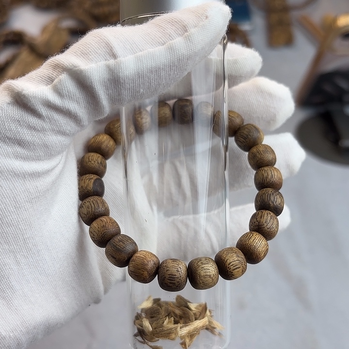 沉香碎屑沉香奇楠沉香直切鼓珠多样性发一