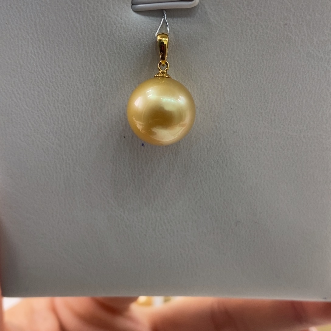 海水珍珠颈饰18K金镶嵌12-13m m