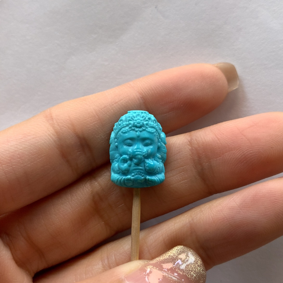 绿松石配饰未镶嵌