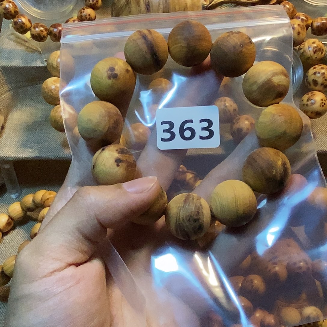 柏木（崖柏）瑕疵碳化崖柏2.0–363