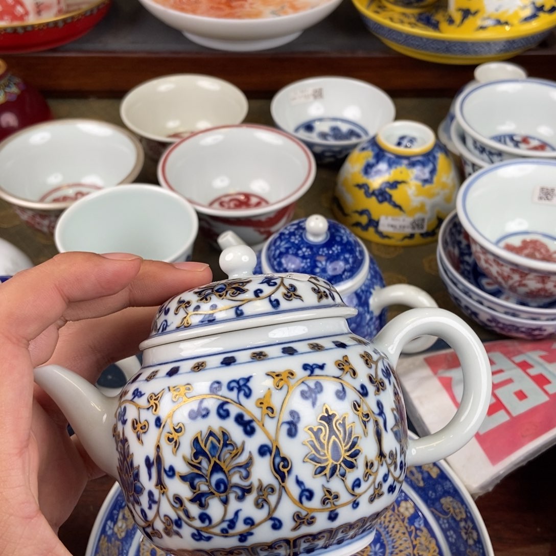 陶瓷艺术家的作品是一种