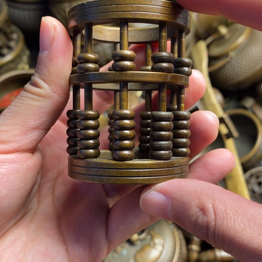 精美铜器做工精良