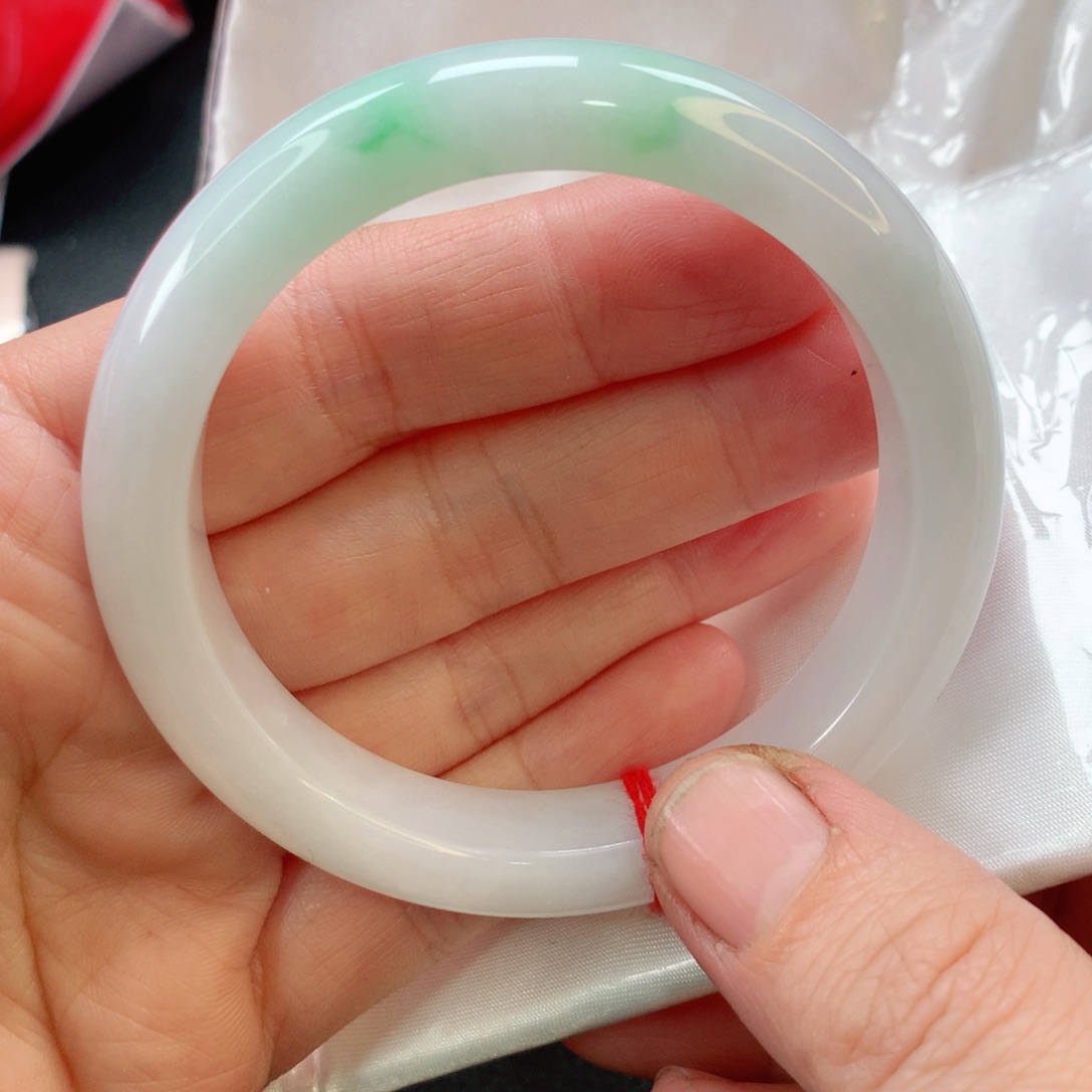 翡翠手镯未镶嵌56正