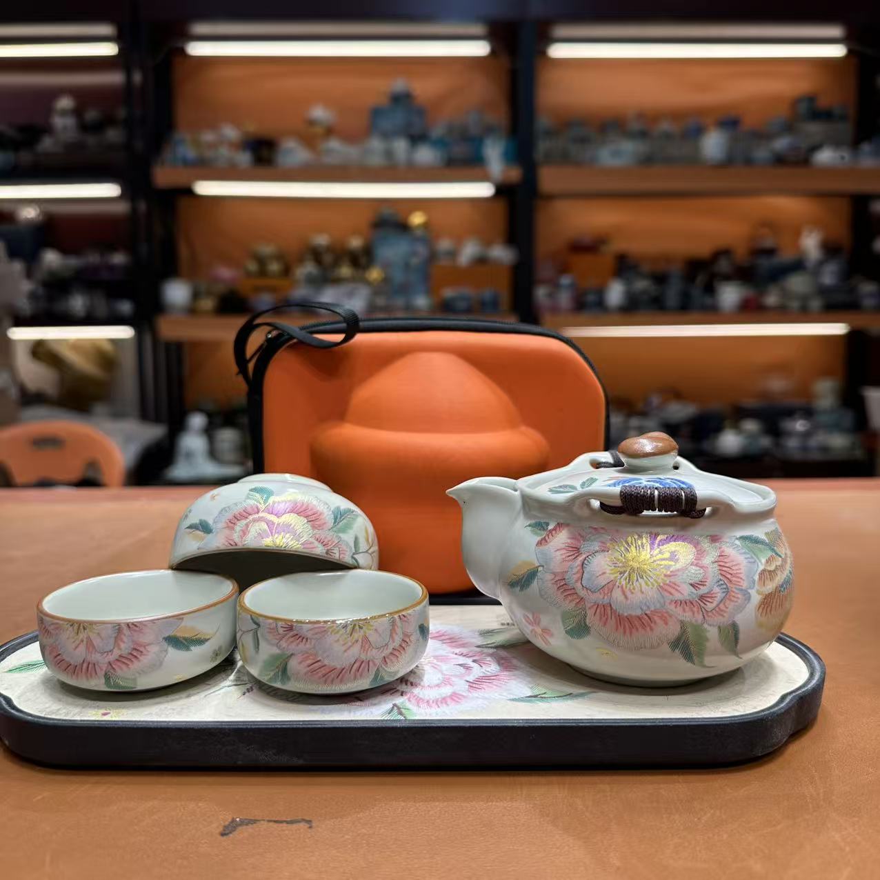 友名 黄汝刺绣黄花如意手抓一壶三杯带盘旅行茶具-2732