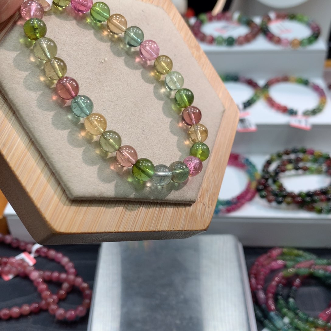 碧玺手链未镶嵌   7mm。