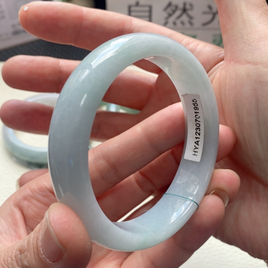 翡翠手镯未镶嵌7号