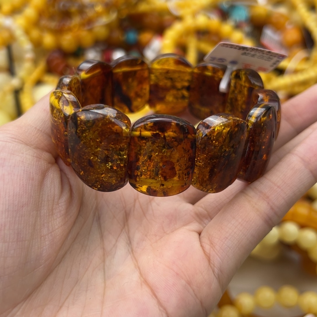 琥珀珠宝奇石未镶嵌