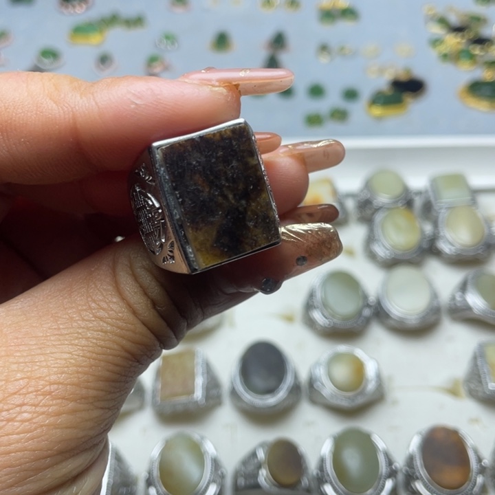 和田玉未镶嵌珠宝半成品