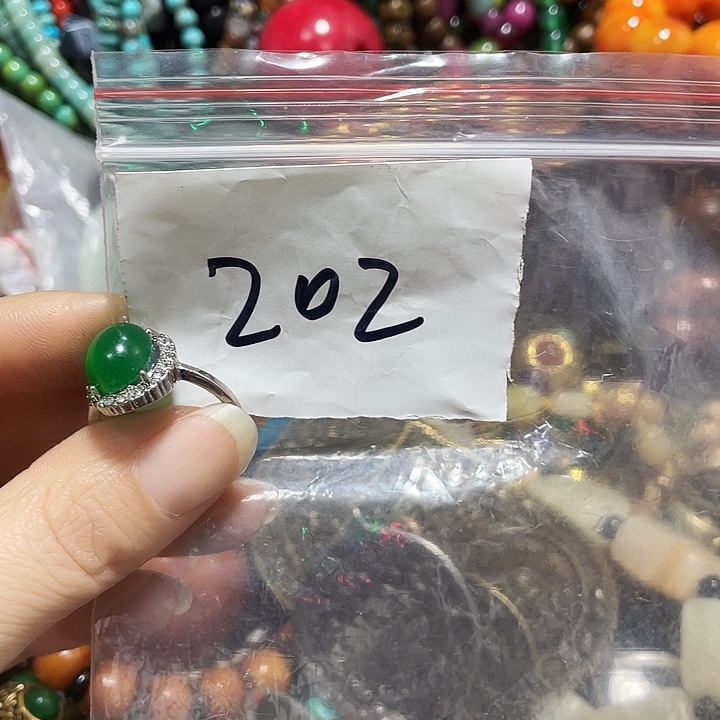 爱***海琉璃/树脂/塑料类