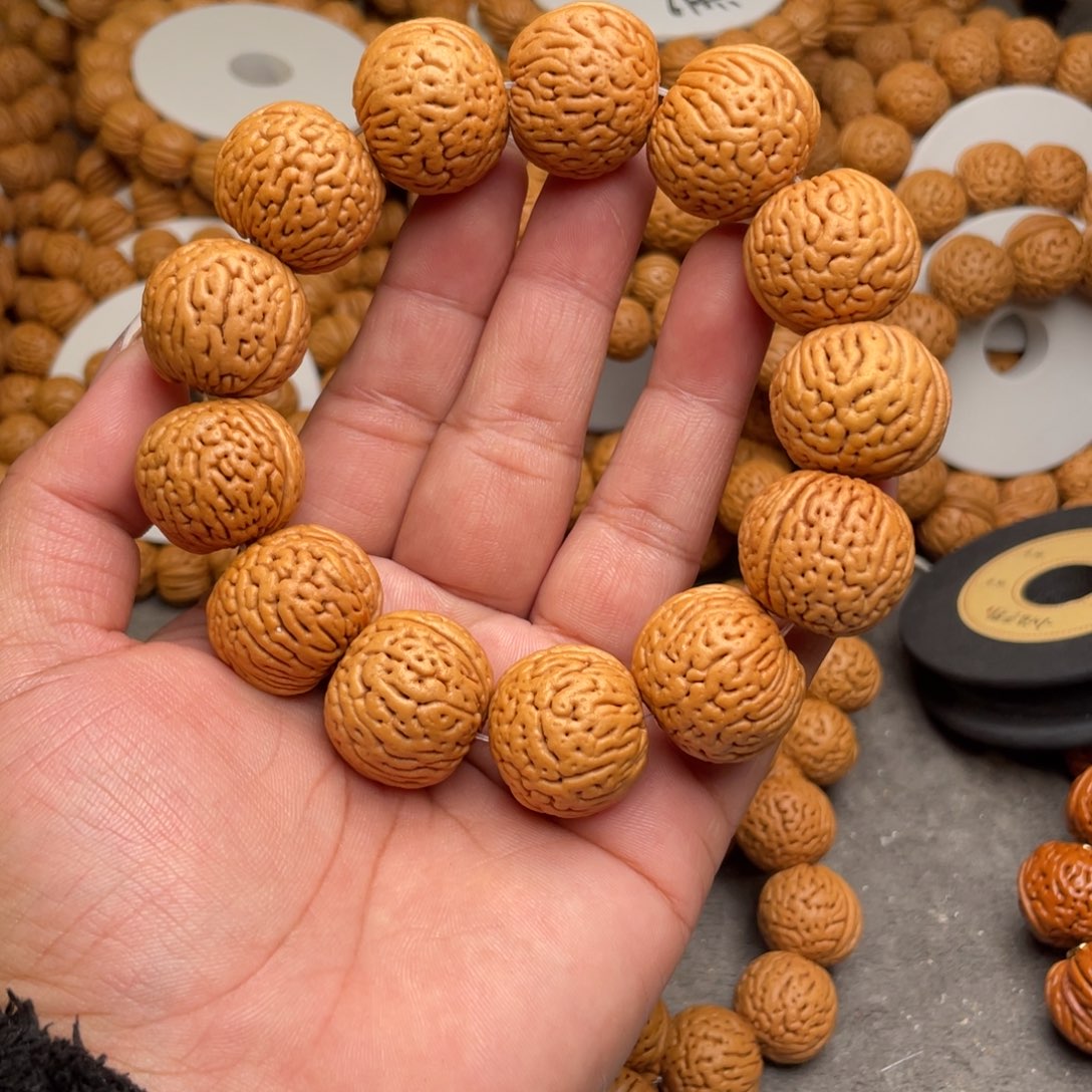 硕***康桃核手串白月光闪15