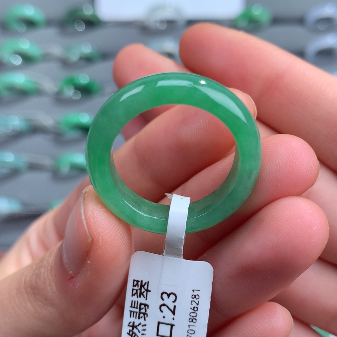 翡翠戒指未镶嵌天然
