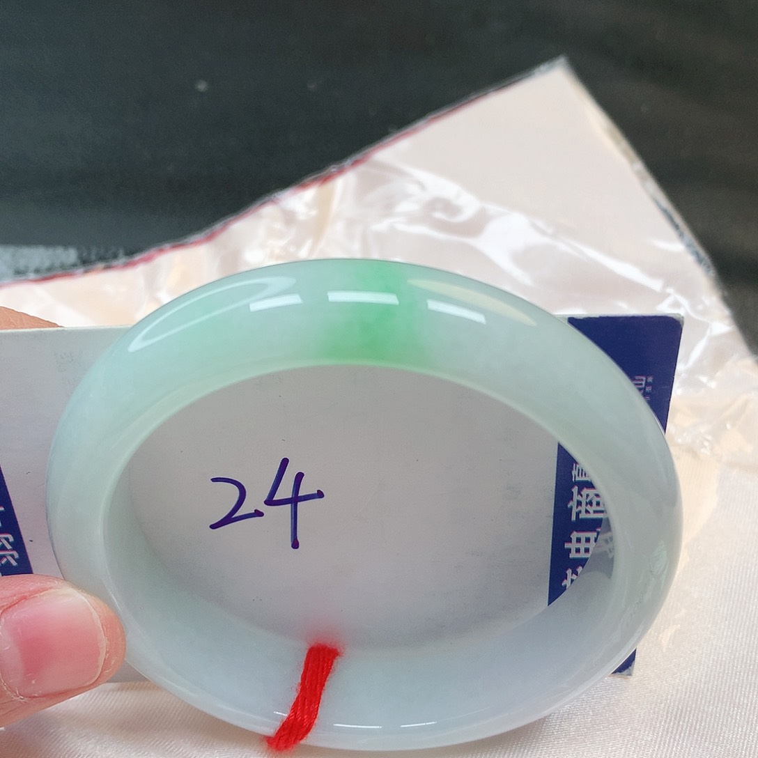 翡翠手镯未镶嵌24号
