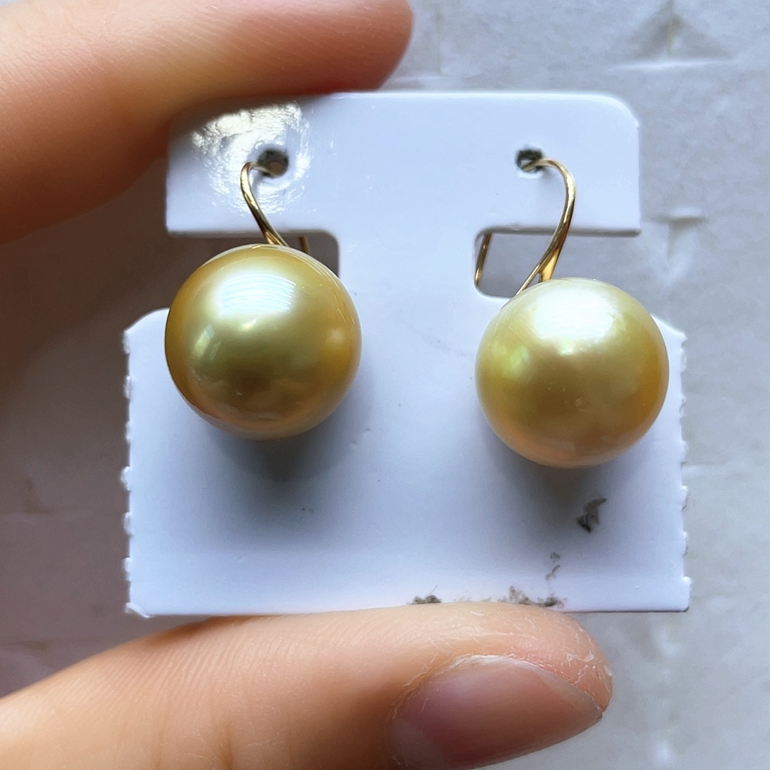 海水珍珠耳饰18K金镶嵌