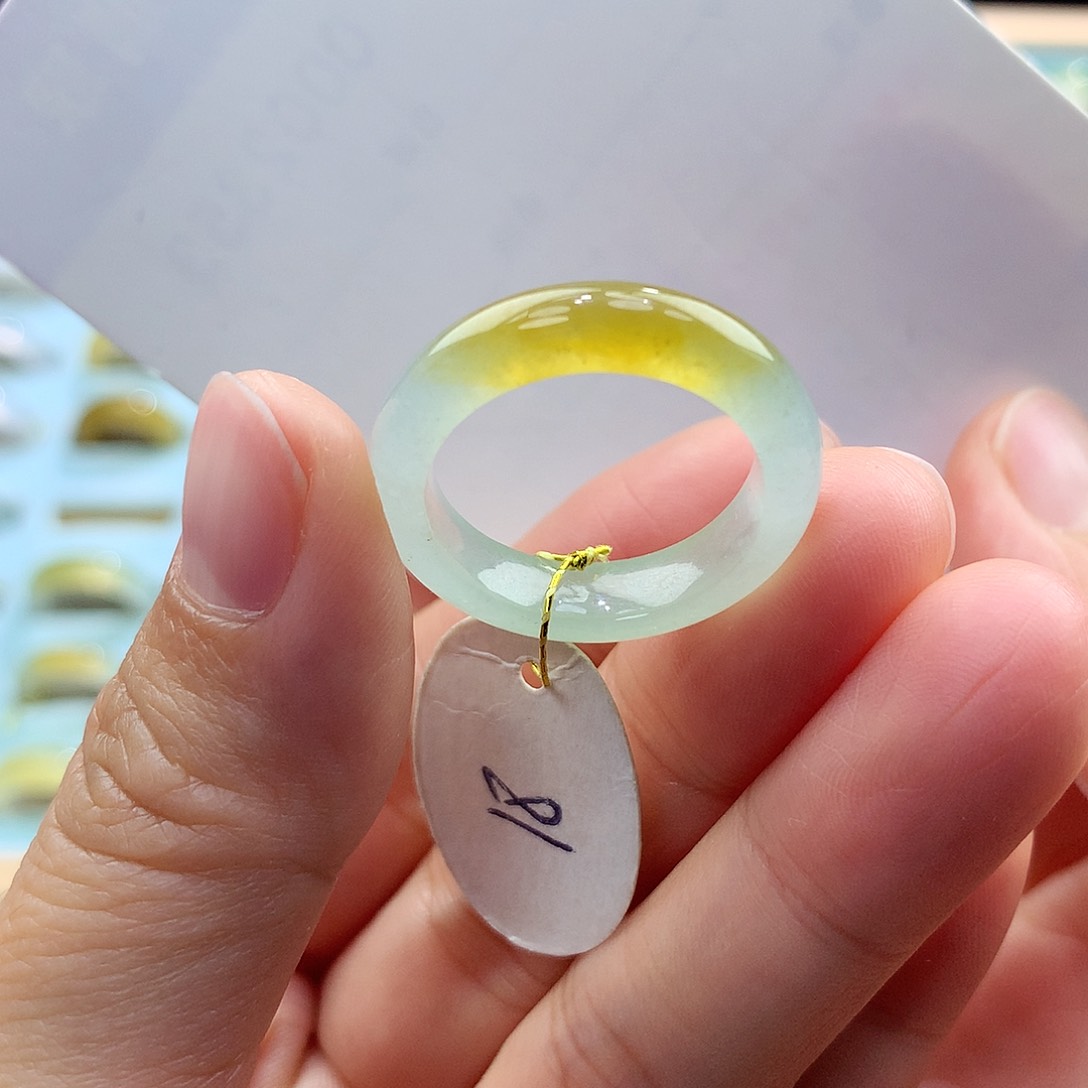 翡翠戒指未镶嵌18圈