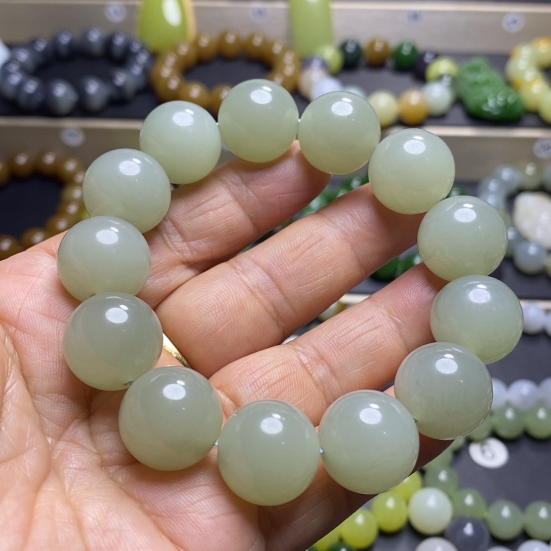 和田玉手串未镶嵌