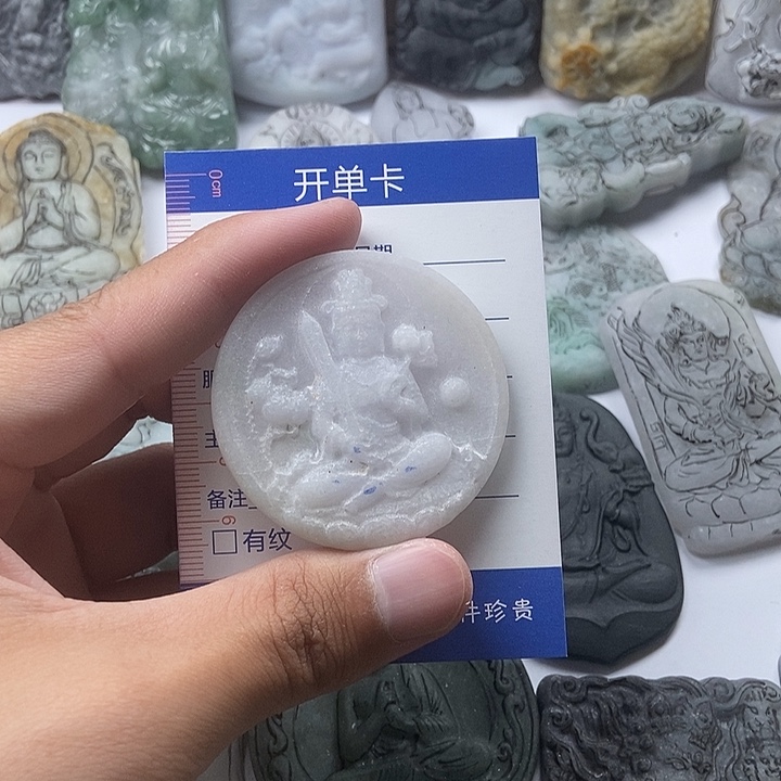 定制翡翠未镶嵌翡翠
