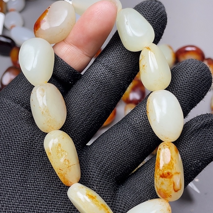 和田玉未镶嵌手链