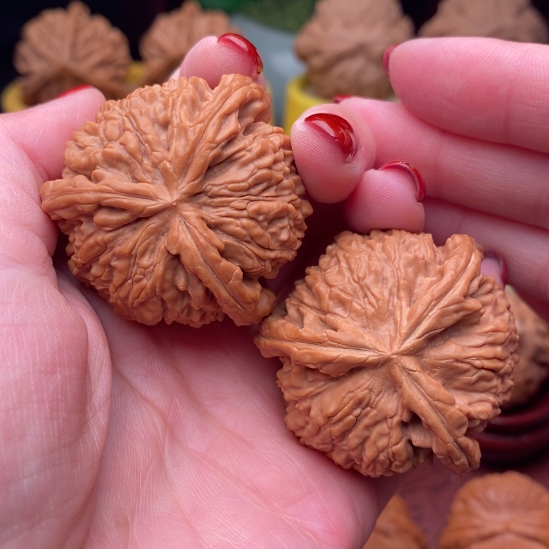 文玩核桃把件白奔43