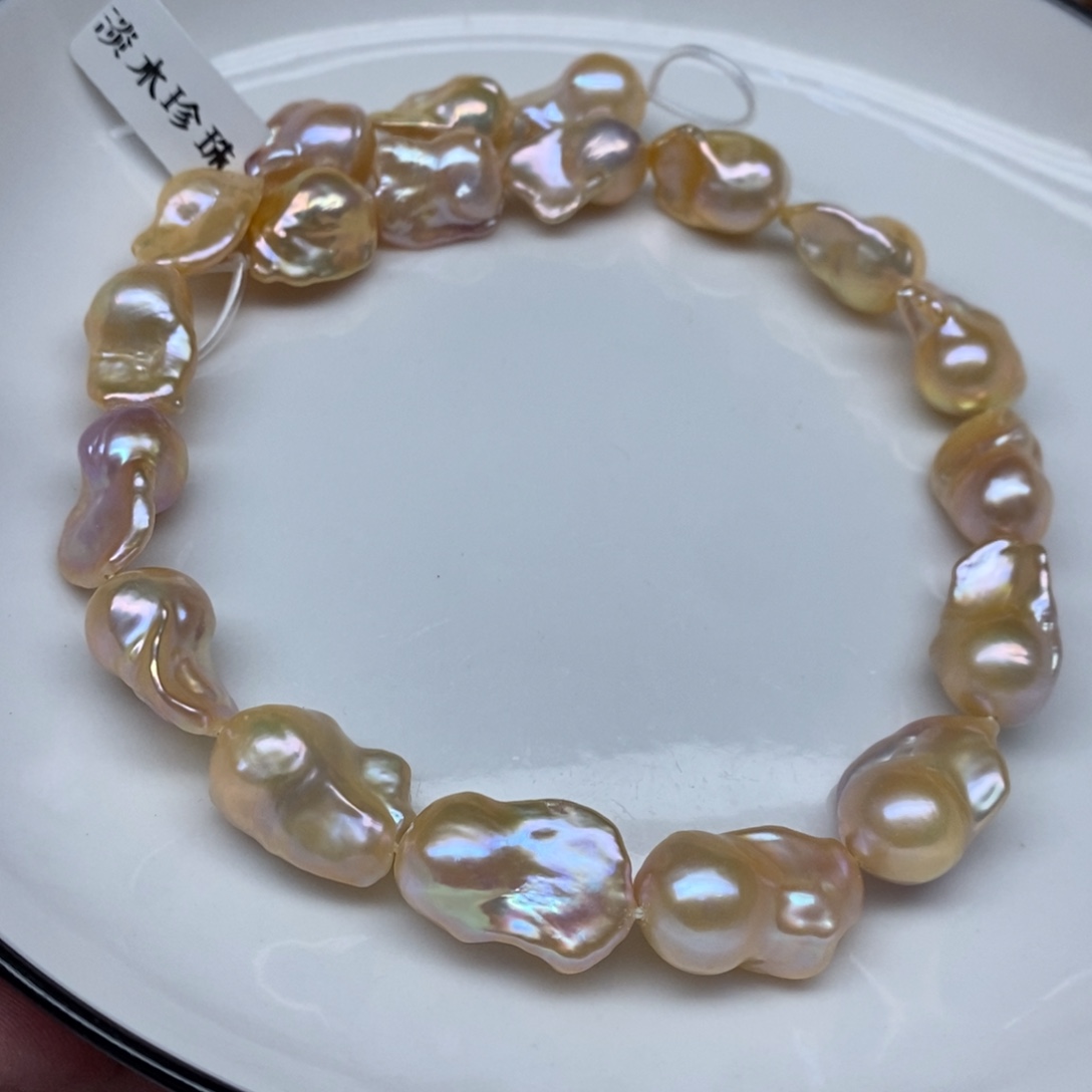 颈饰未镶嵌淡水珍珠