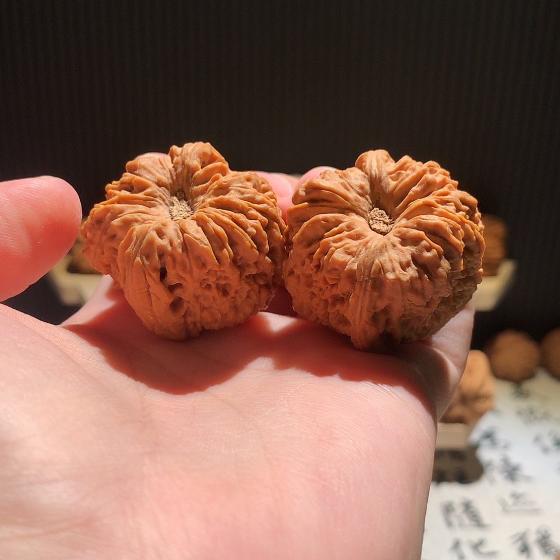 文玩核桃把件刘*阳37南疆
