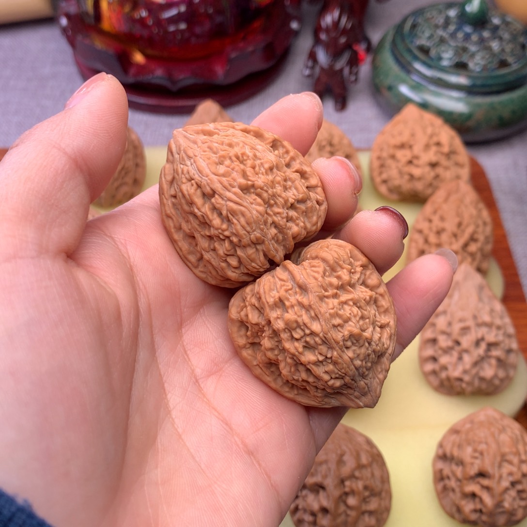 文玩核桃把件塔尖36