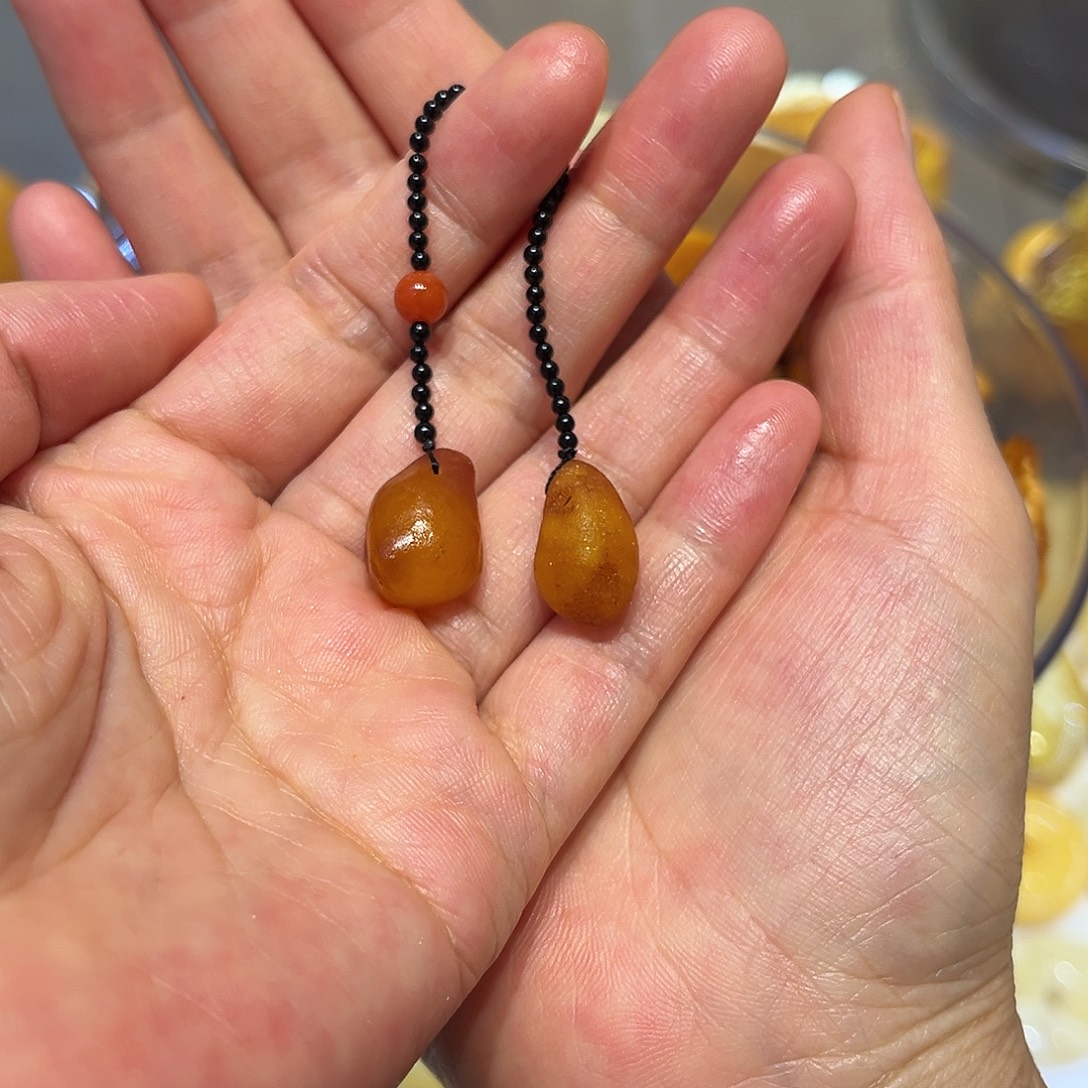 琥珀未镶嵌颈饰海飘流梳