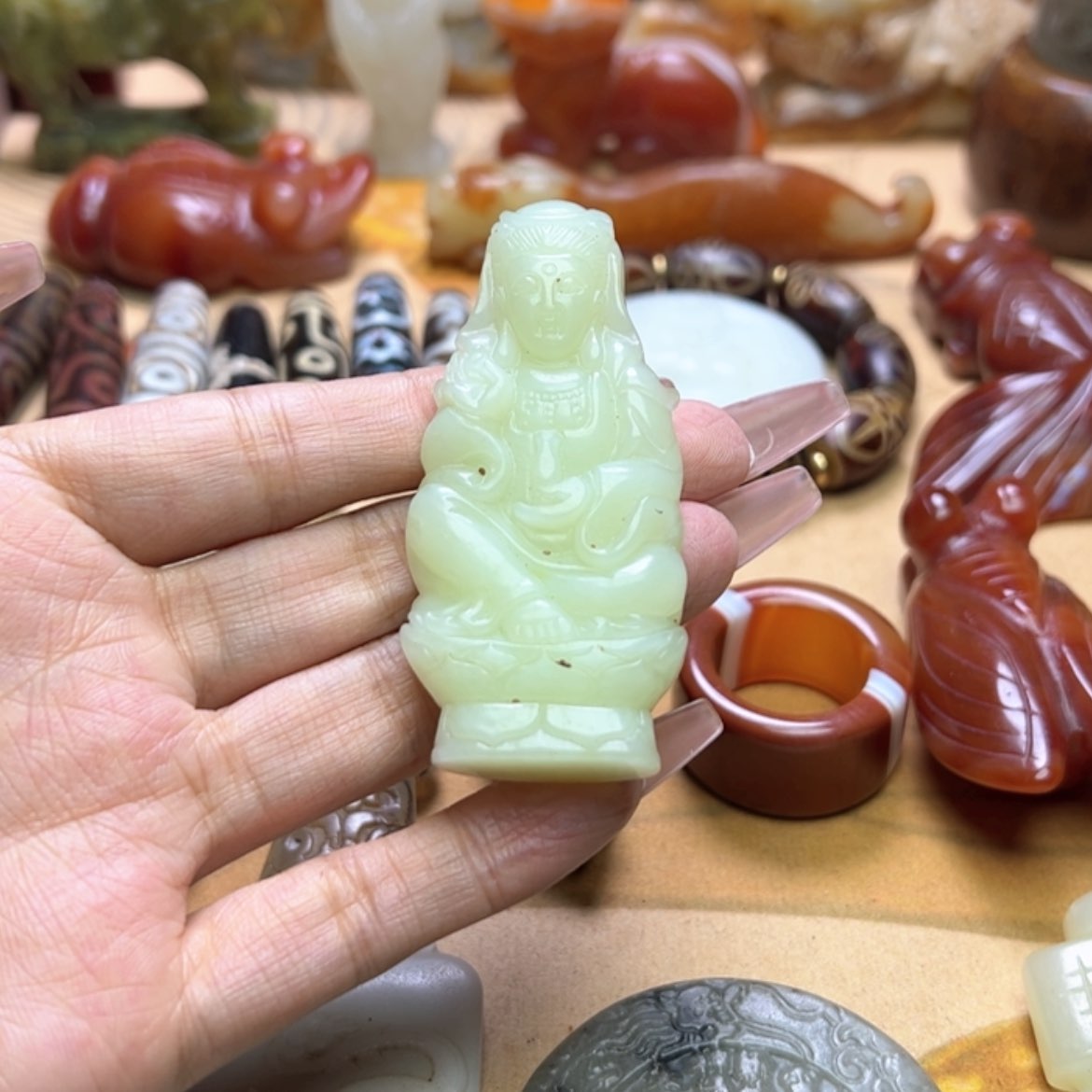 【闪购商品】蛇纹石玉颈饰未镶嵌