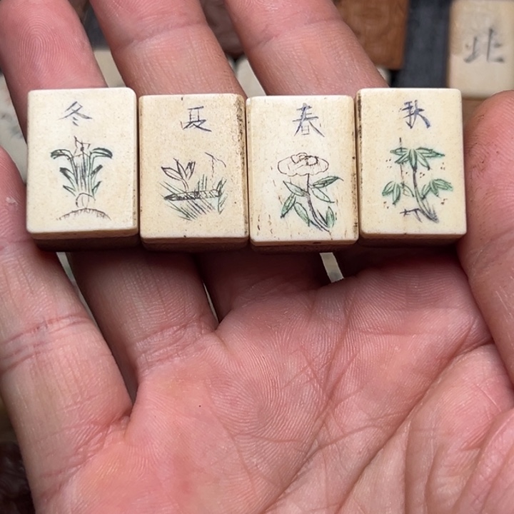 实心竹雕刻手把件