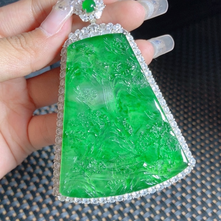 翡翠颈饰银S925镶嵌          