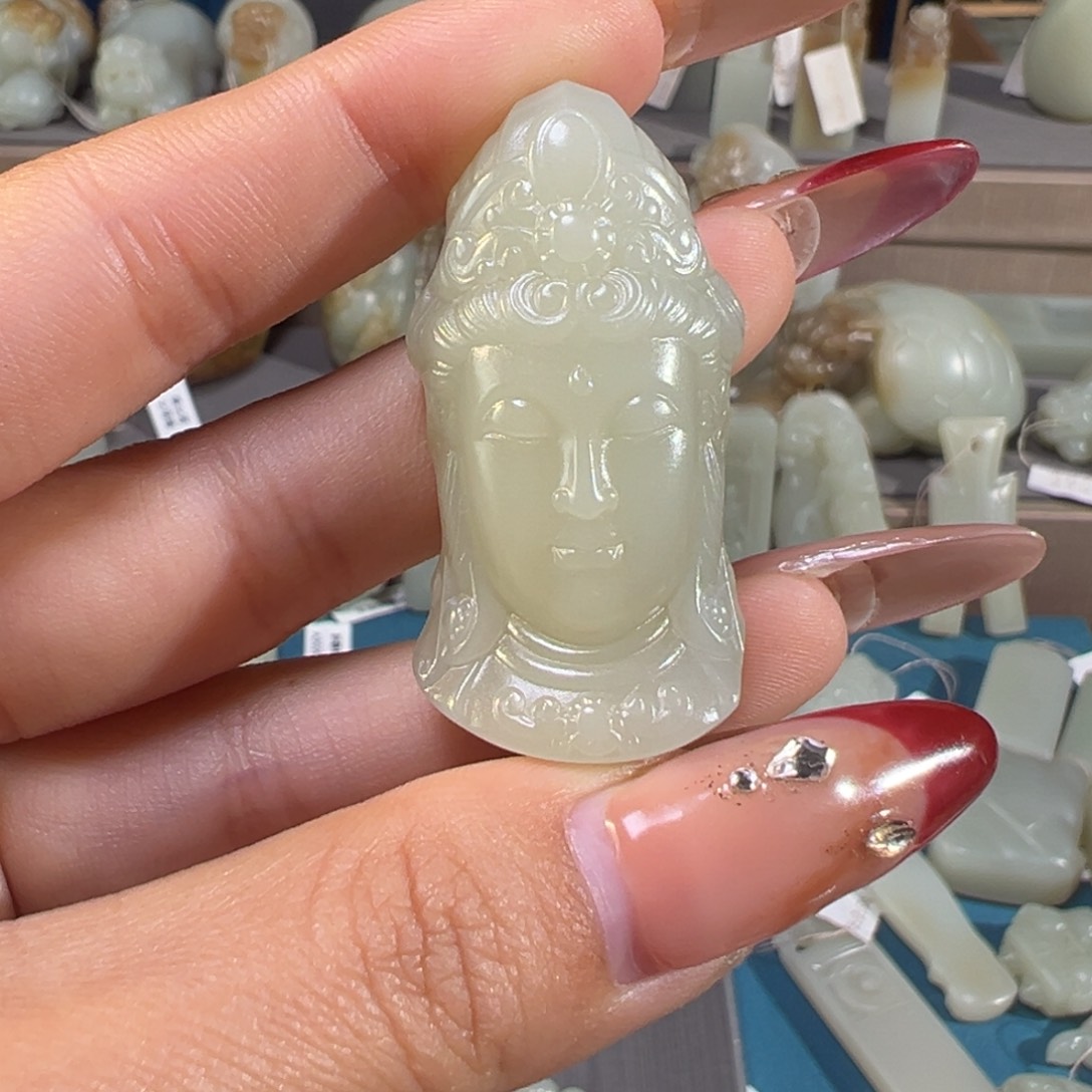 舒***舒和田玉（糖玉）未镶嵌颈饰