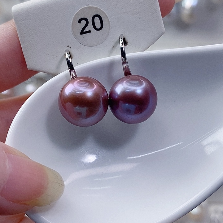 黄***燕耳饰银S925镶嵌淡水珍珠A