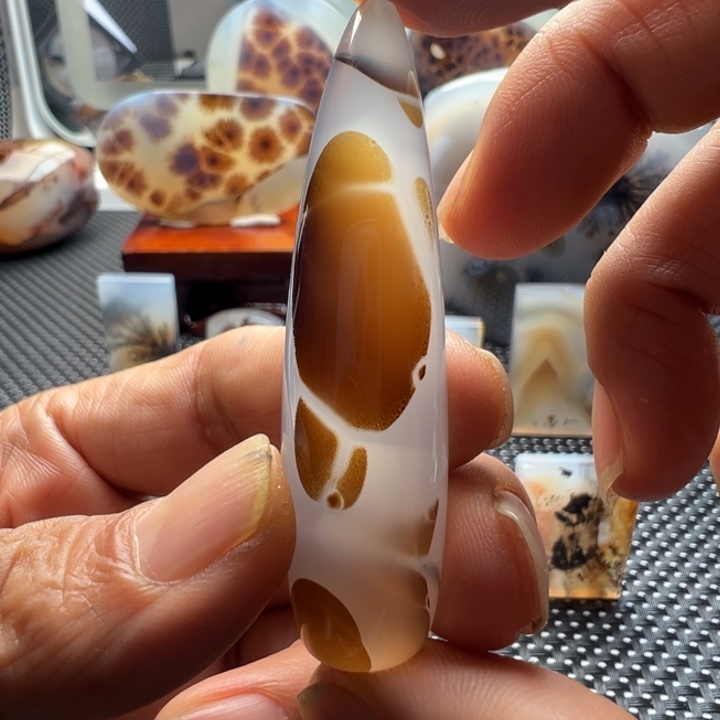 未镶嵌玛瑙/玉髓珠宝奇石