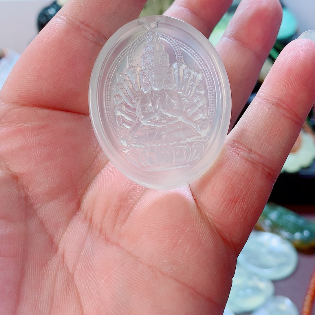 蛇纹石玉挂件未镶嵌