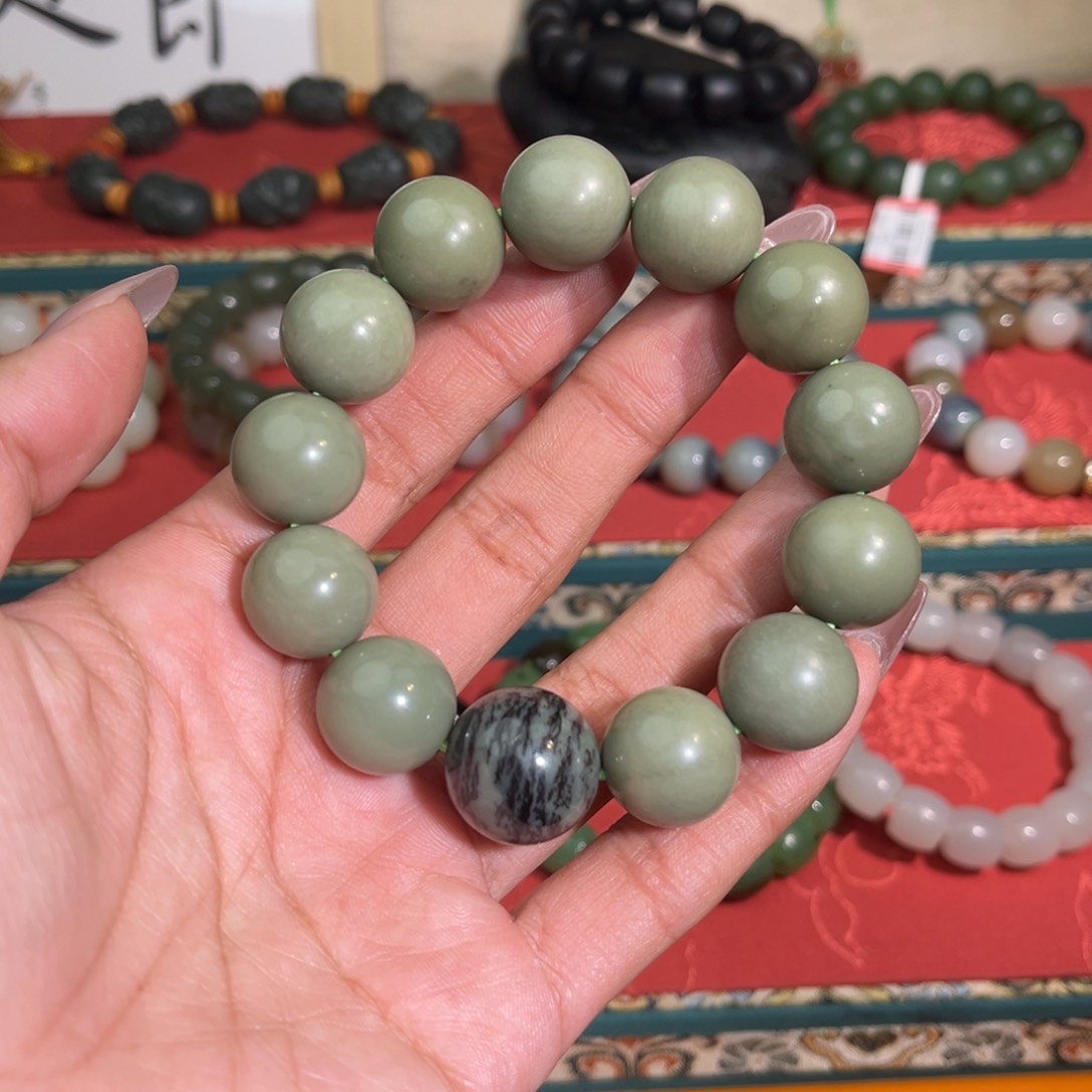 和田玉手链未镶嵌