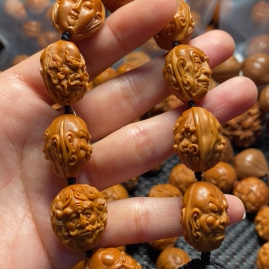 橄榄核吊坠子山罗汉