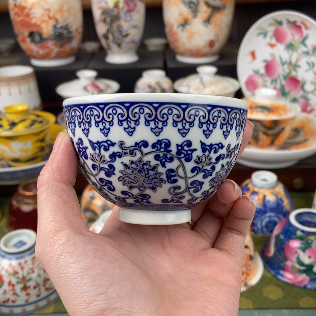 陶瓷设计风格现代文学作品