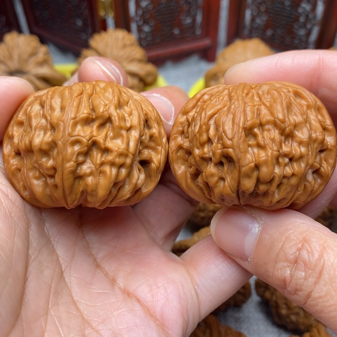 文玩核桃把件精品绝配毕业山地正磨42尺