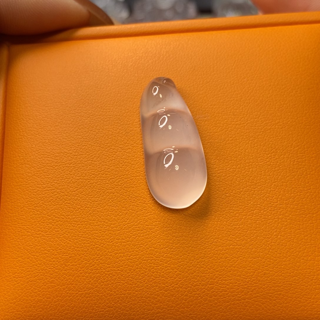 石英质玉未镶嵌吊坠