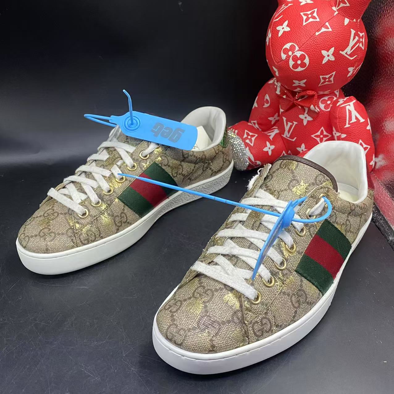 95新 GUCCI/古驰 【聚星优选】棕老花烫金蜜蜂板鞋多码数