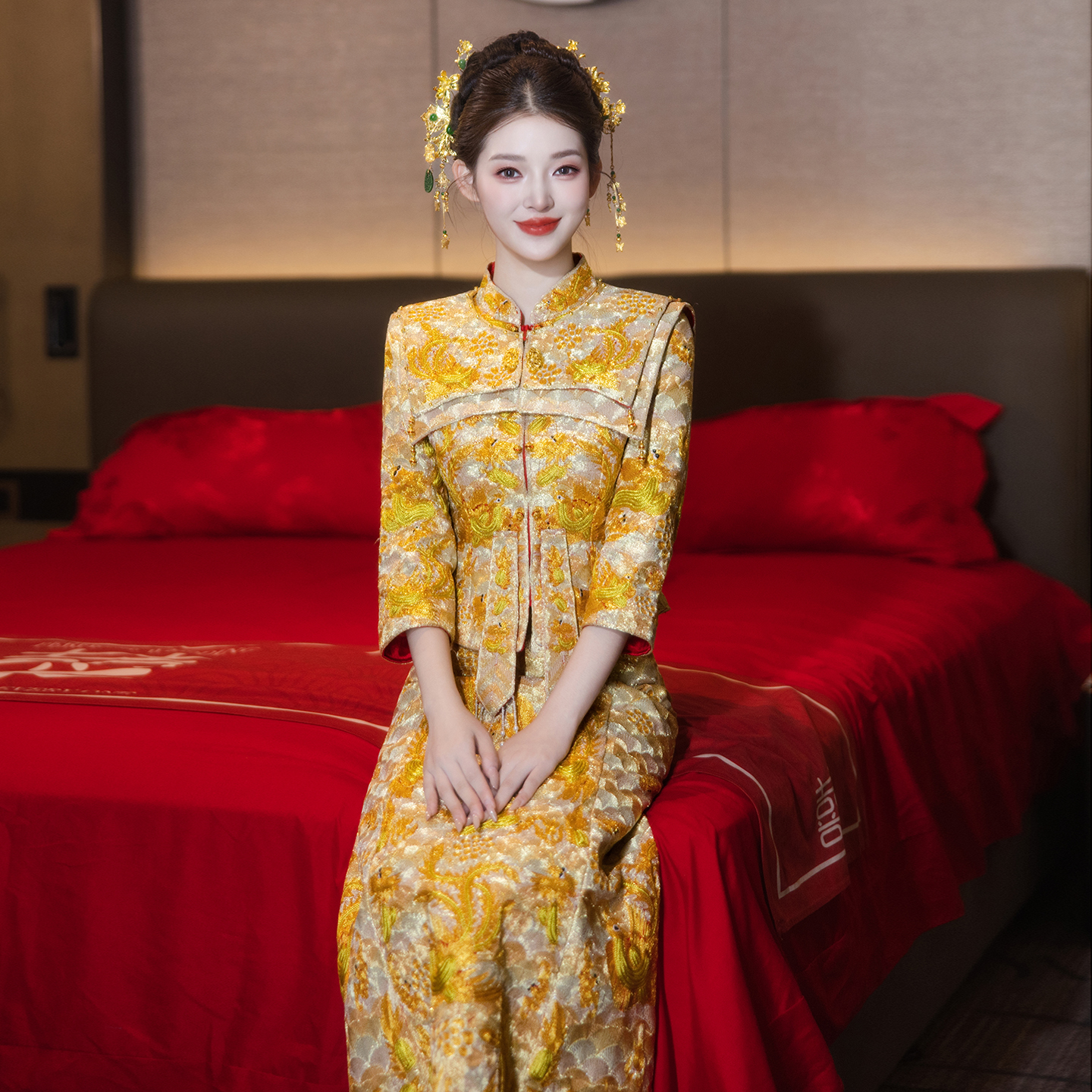 金色龙凤褂2025新款夏重工刺绣敬酒服新娘出阁结婚礼服褂黄