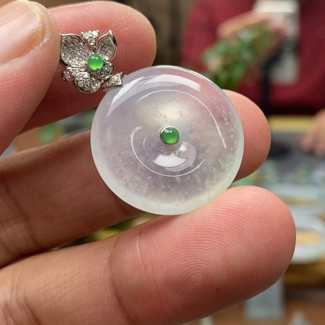 翡翠颈饰18K金镶嵌挂件