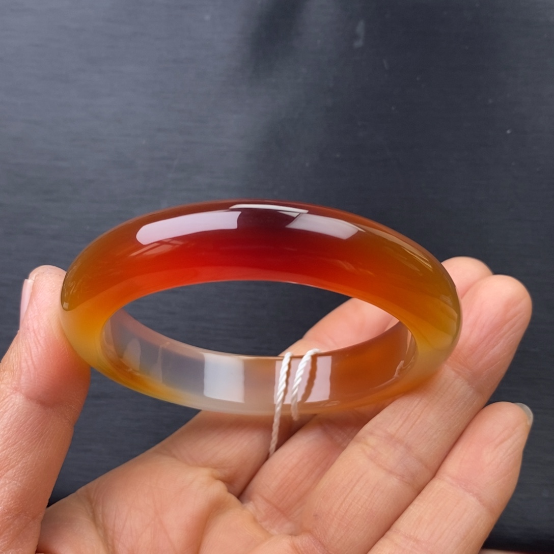 玛瑙/玉髓未镶嵌手镯54圈