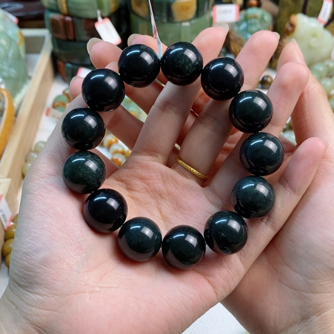 透闪石质玉手串未镶嵌用****8