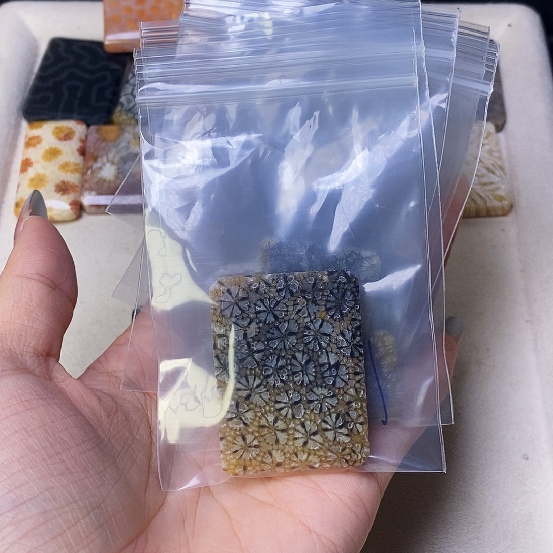 合金颈饰硅化玉愤***x