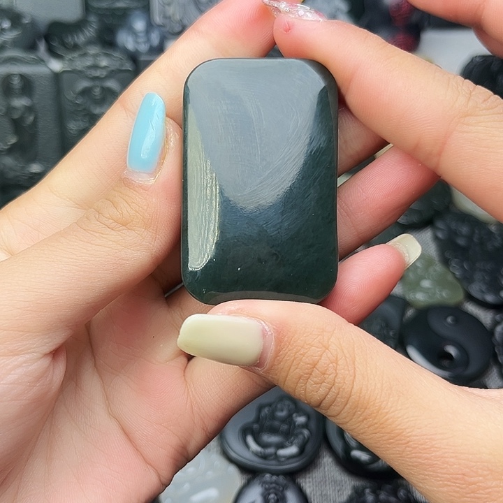 和田玉（青玉）颈饰未镶嵌