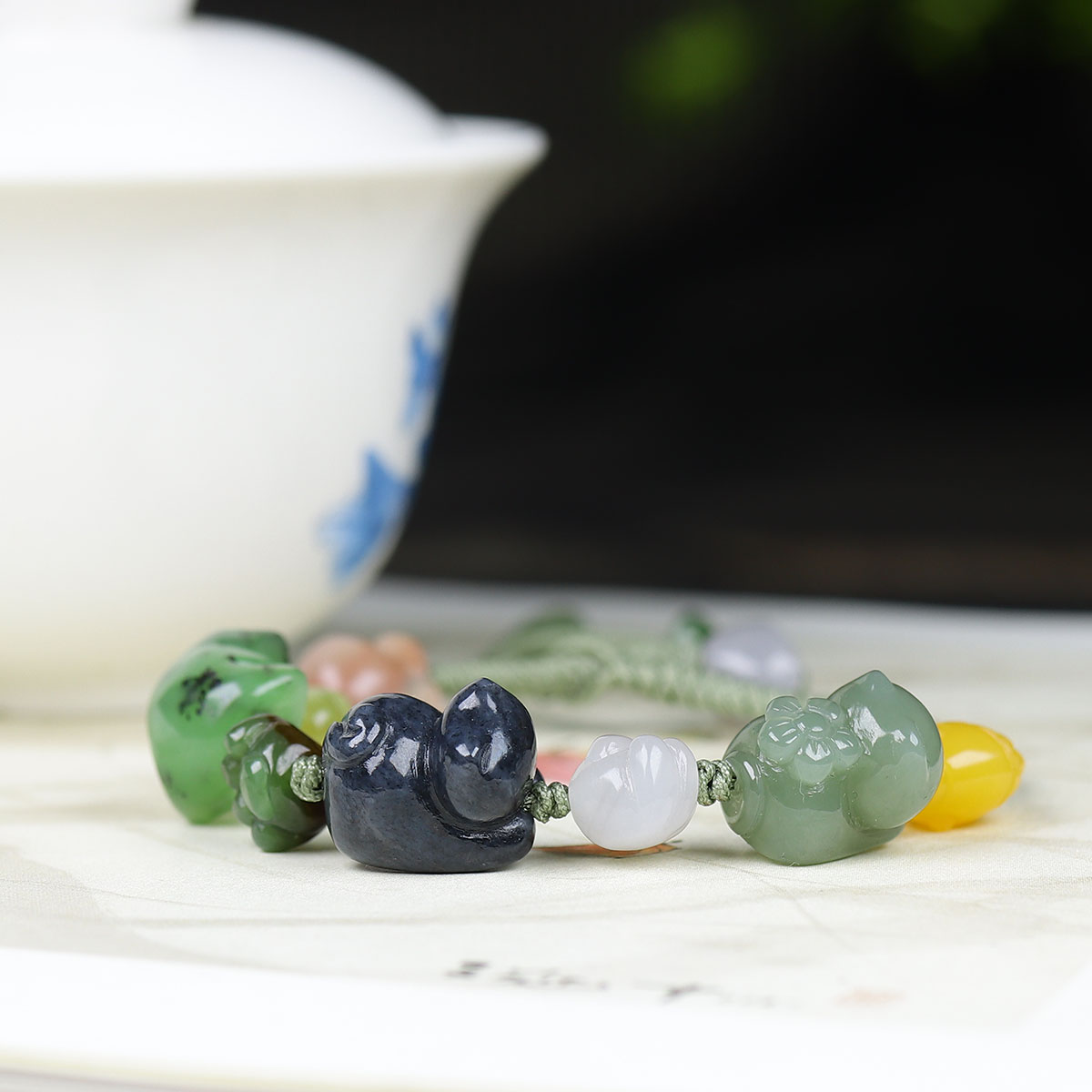 1213136和田玉多宝手串