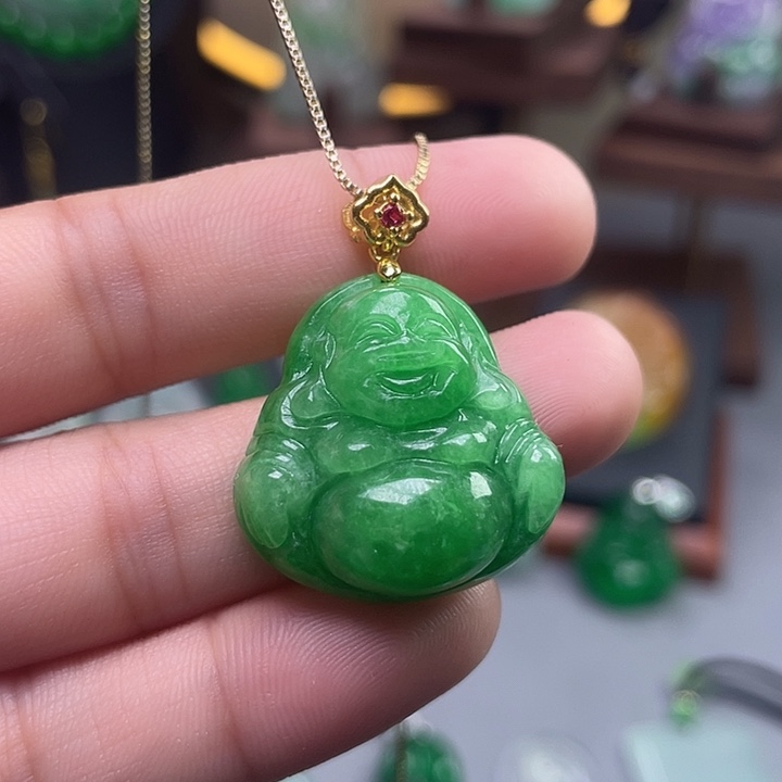 翡翠未镶嵌吊坠(赠链)